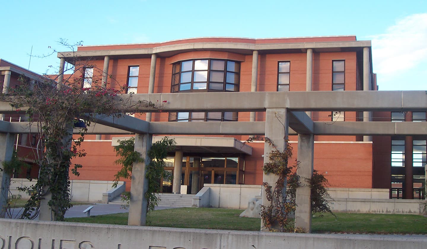 Imagen de Facultad de Ciencias Jurídicas y Económicas