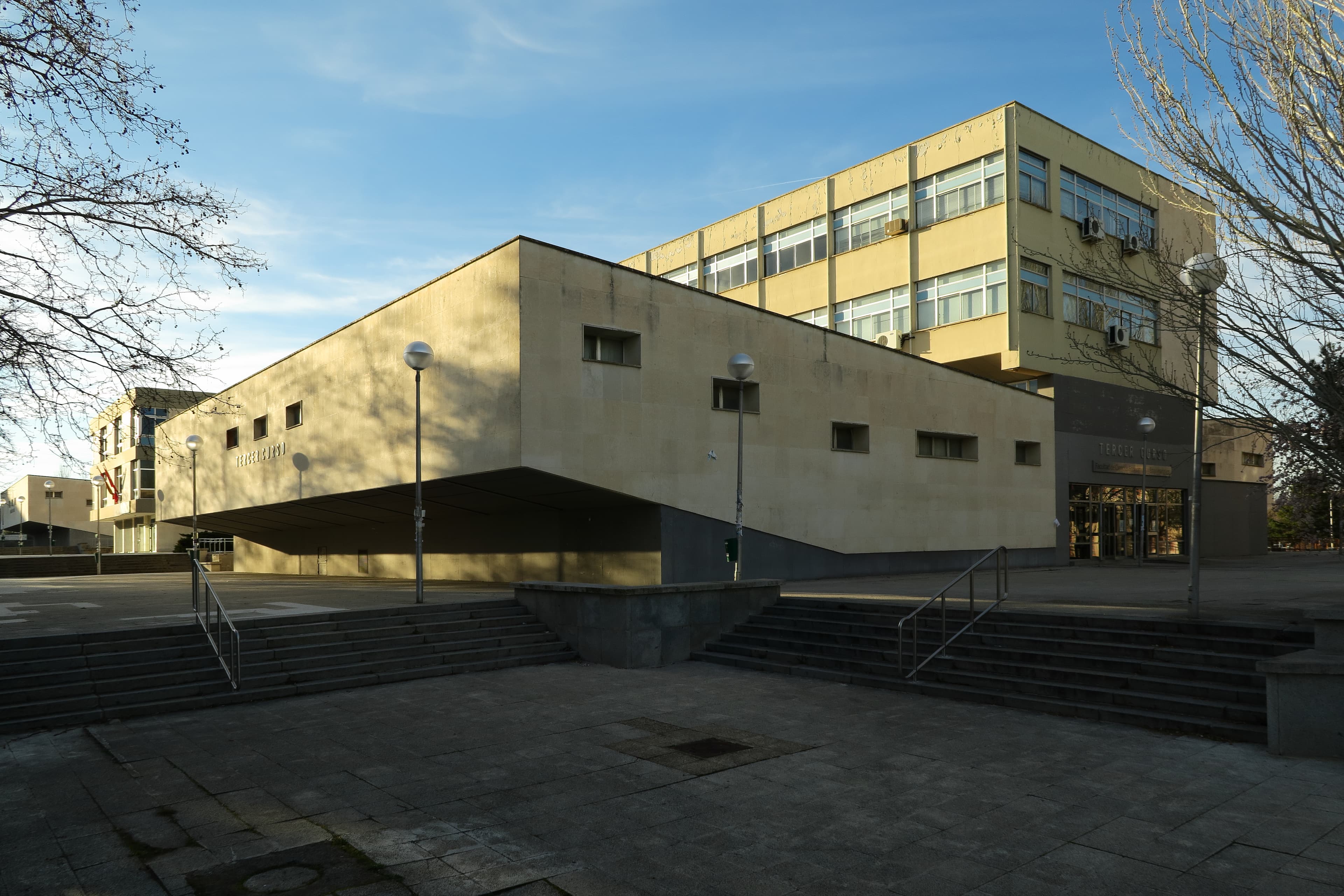 Imagen de Facultad de Ciencias Económicas y Empresariales