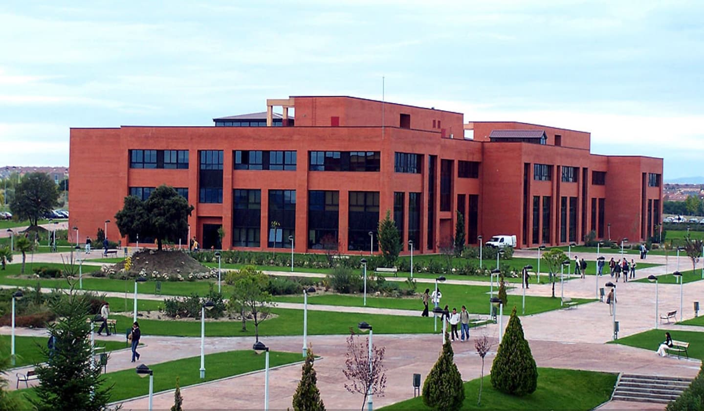 Imagen de Escuela de Ingeniería, Arquitectura y Diseño